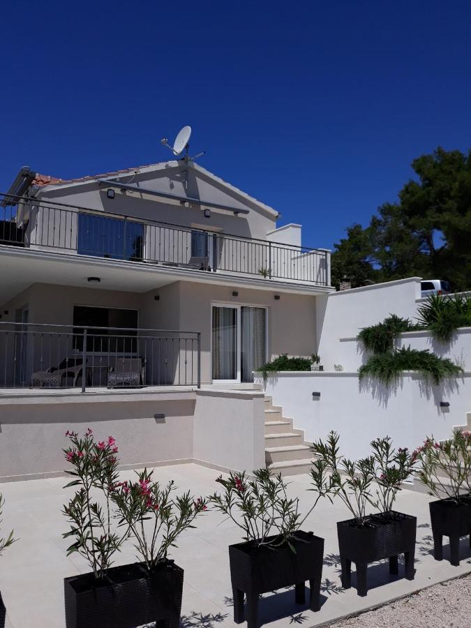Holiday Hvar Lux Basina Exterior photo