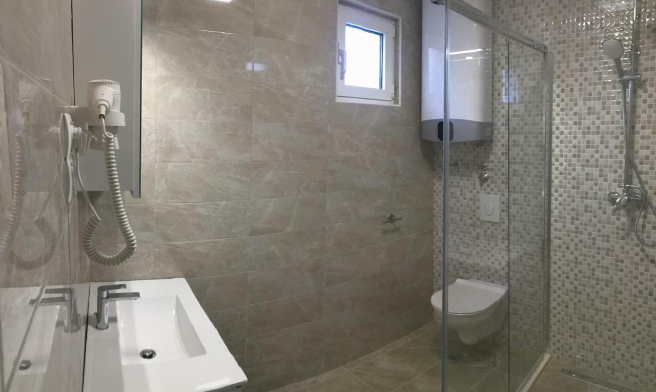 Holiday Hvar Lux Basina Exterior photo