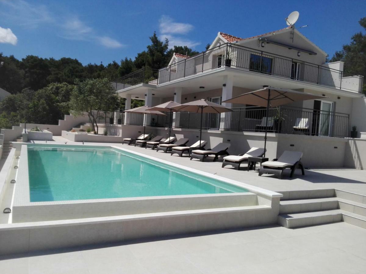 Holiday Hvar Lux Basina Exterior photo